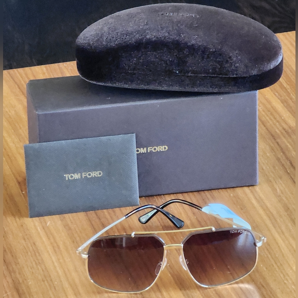 $390 Brand New 100% Auth Tom Ford Ronnie FT0439 Brown Gradient Sunglasses - Picture 3 of 16